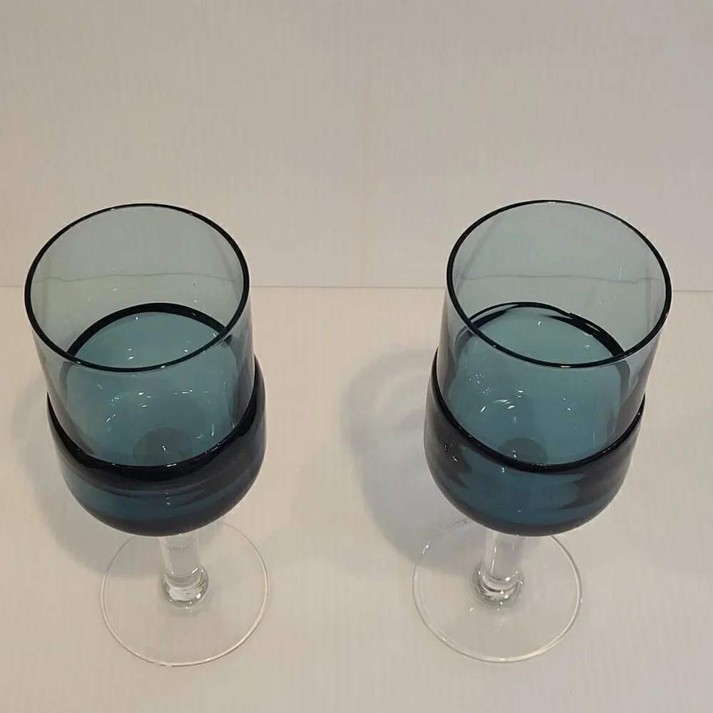 Pier 1 Goblet Blue Water 12 Oz Double Dip Mouth Blown MCM Style Wine Glass Pair